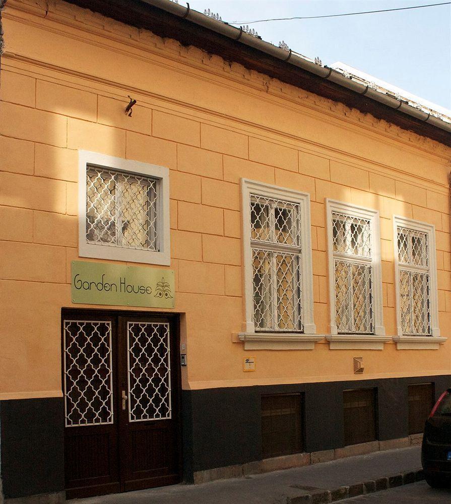 Garden House Hotell Budapest Eksteriør bilde